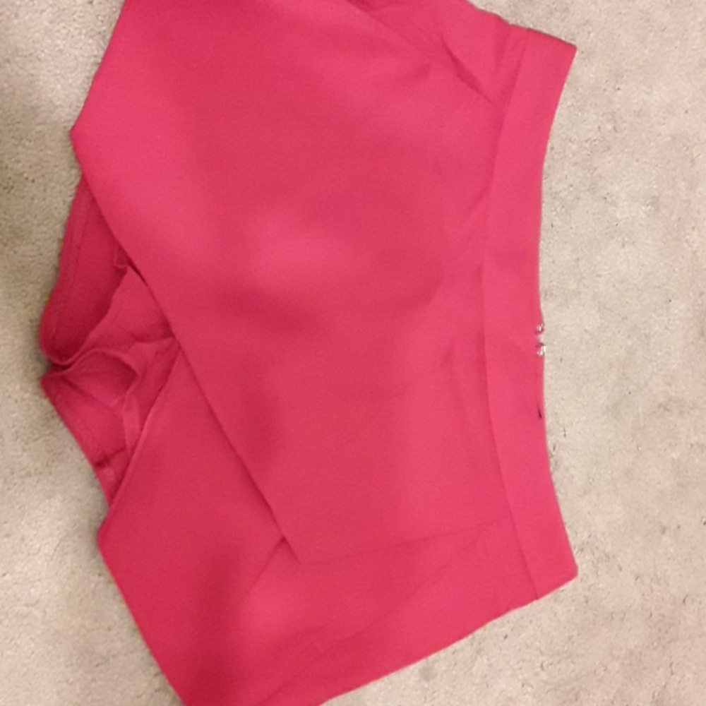 Red skort